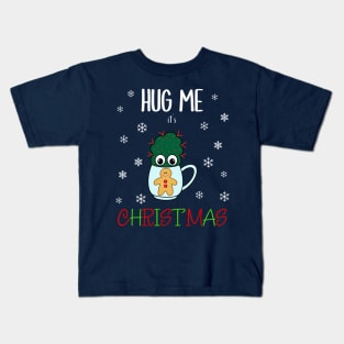 Hug Me It's Christmas - Small Cactus With Red Spikes In Christmas Mug Kids T-Shirt